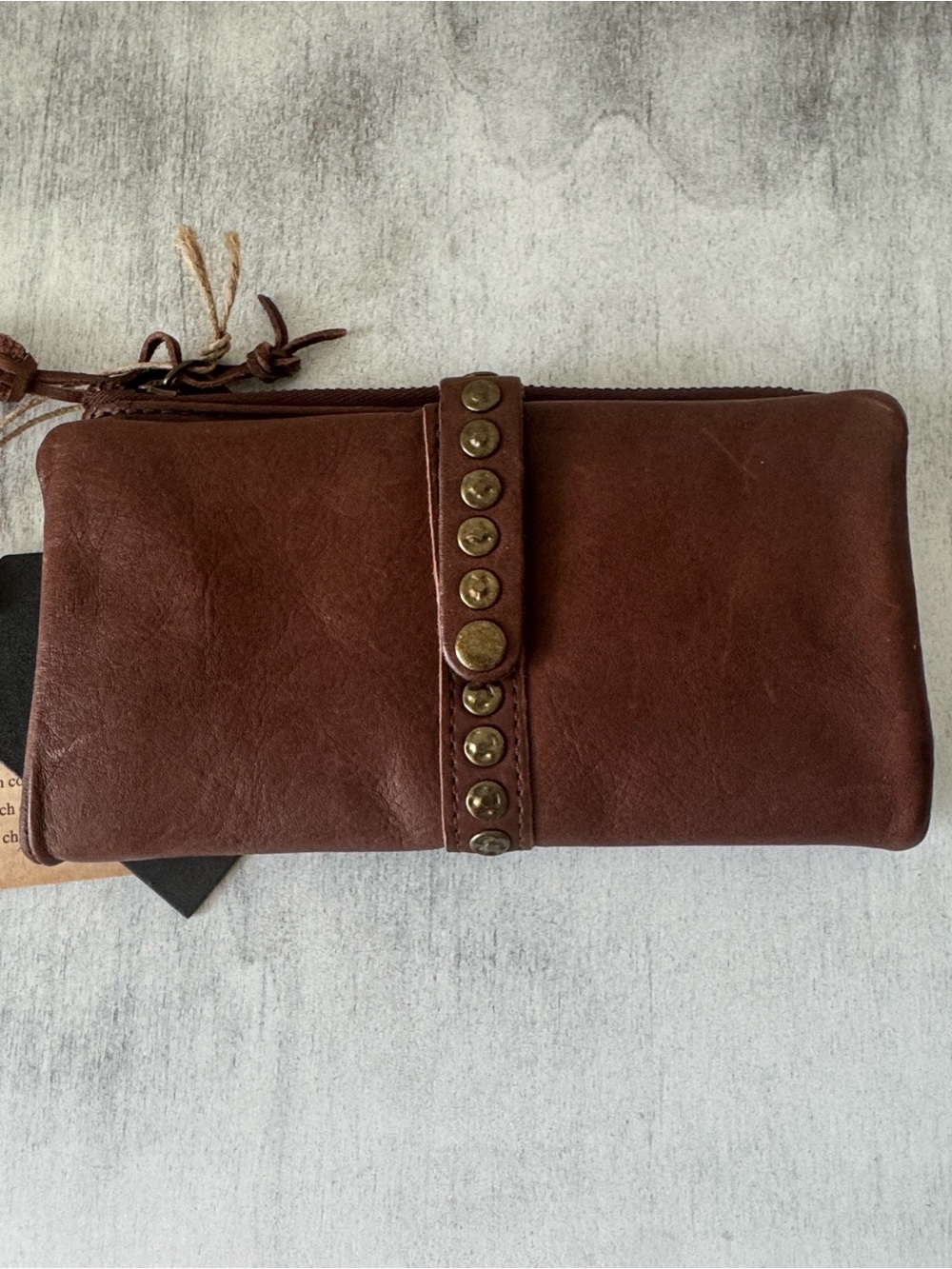 Made in India Genuine Leather Bi-Fold Wallet w Stud Details Brown Vintage Look